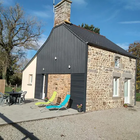 Petite Maison A La Campagne